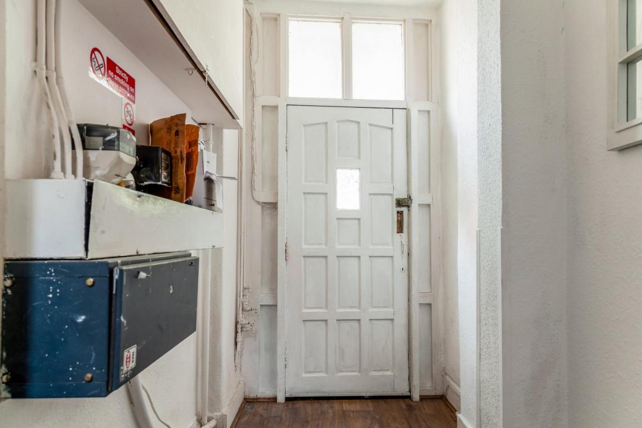 Pass The Keys Terrace Apartment By The Kia Oval Londra Esterno foto